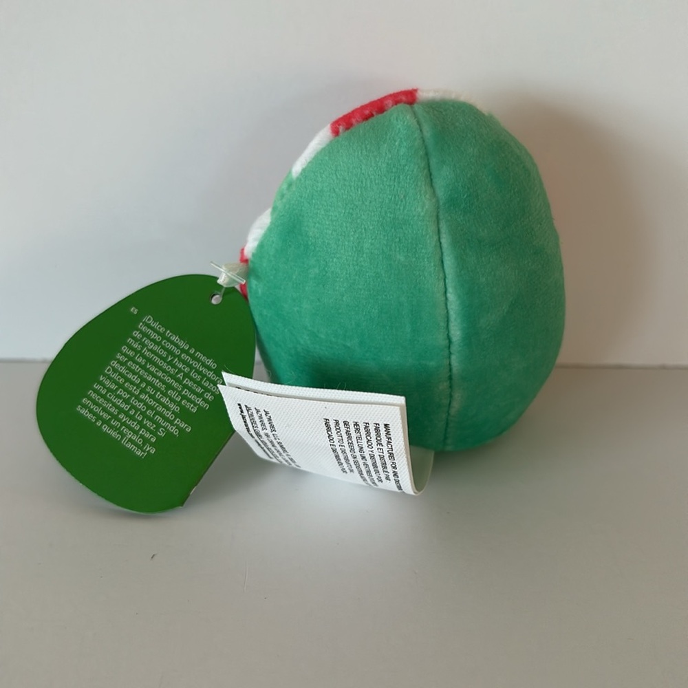 Dulce the Peppermint Micromallow - Picture 2 of 7